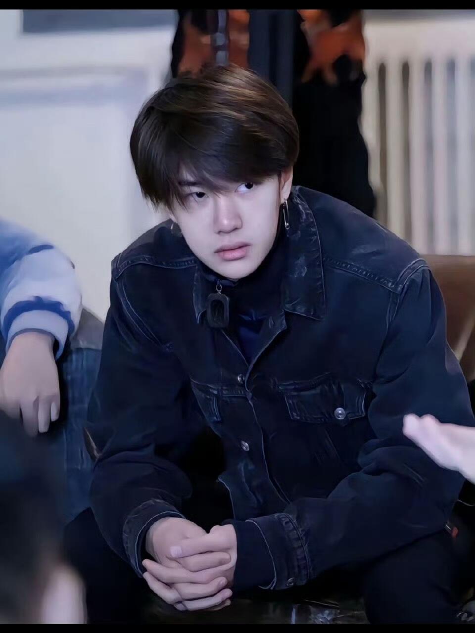 能打败王一博的只有早期的王一博 