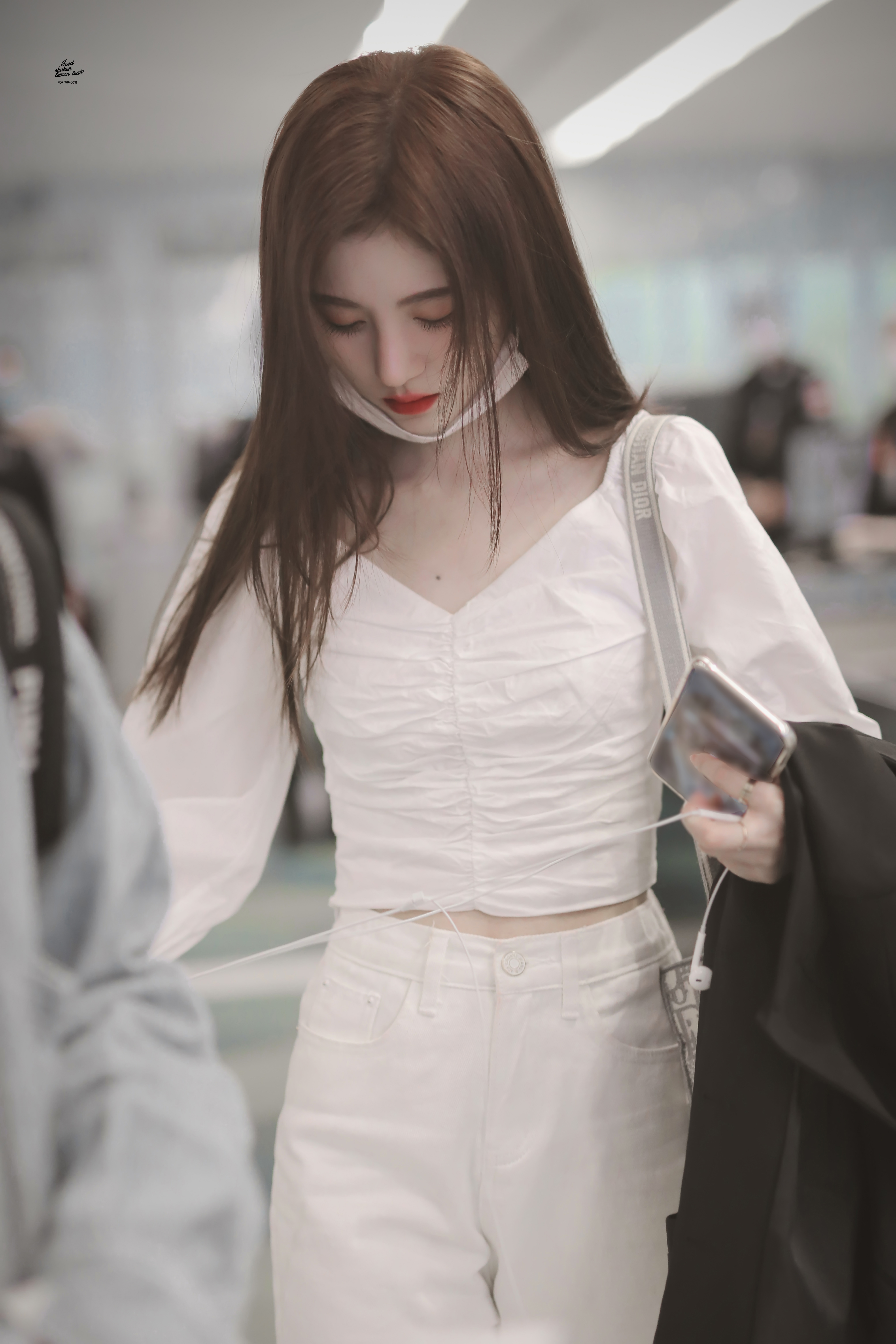 jjy鞠婧祎万花世界 jjy鞠婧祎苏绿夏 “见面时 我们的呐喊声定能响彻整片海”