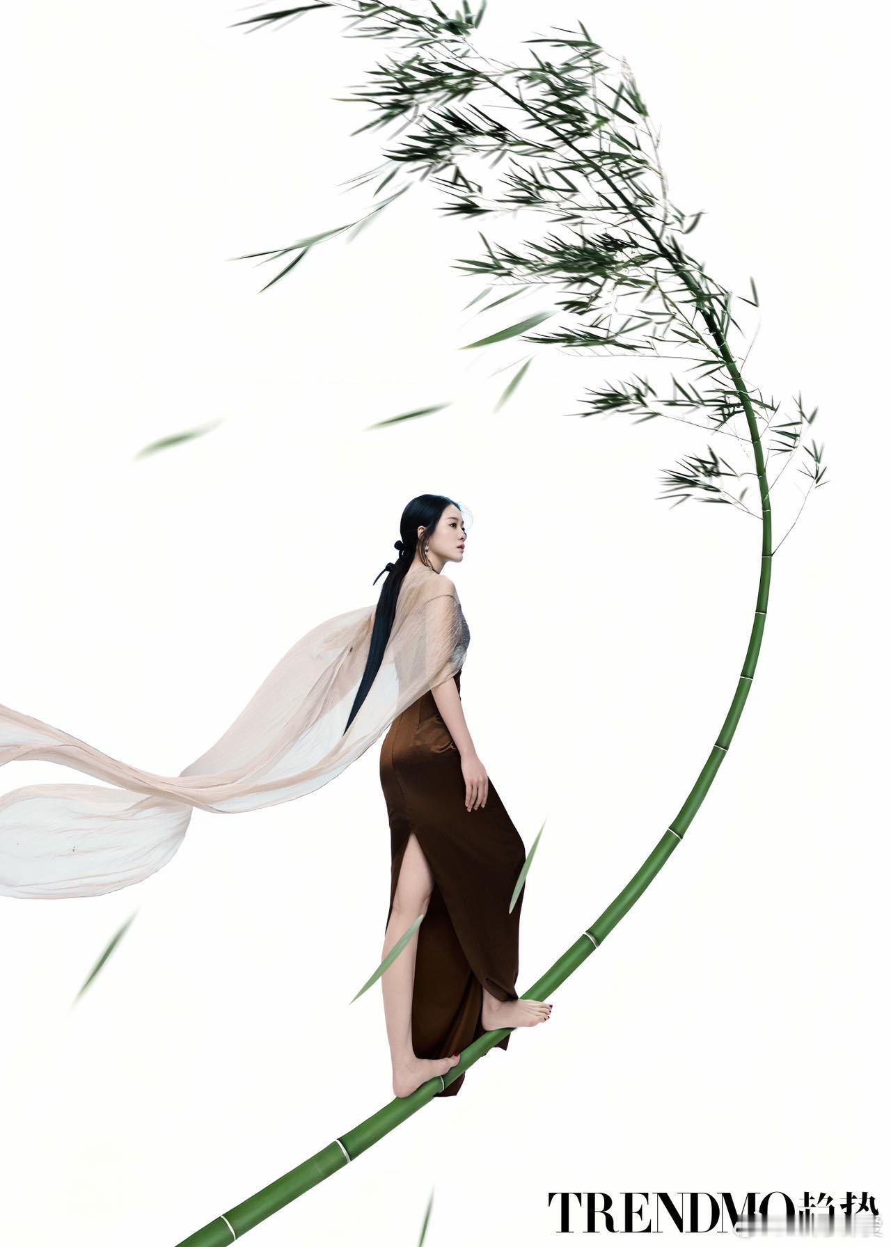 眼神戏太顶了！不疾不徐却直击人心，这组大片越看越有味道～ 