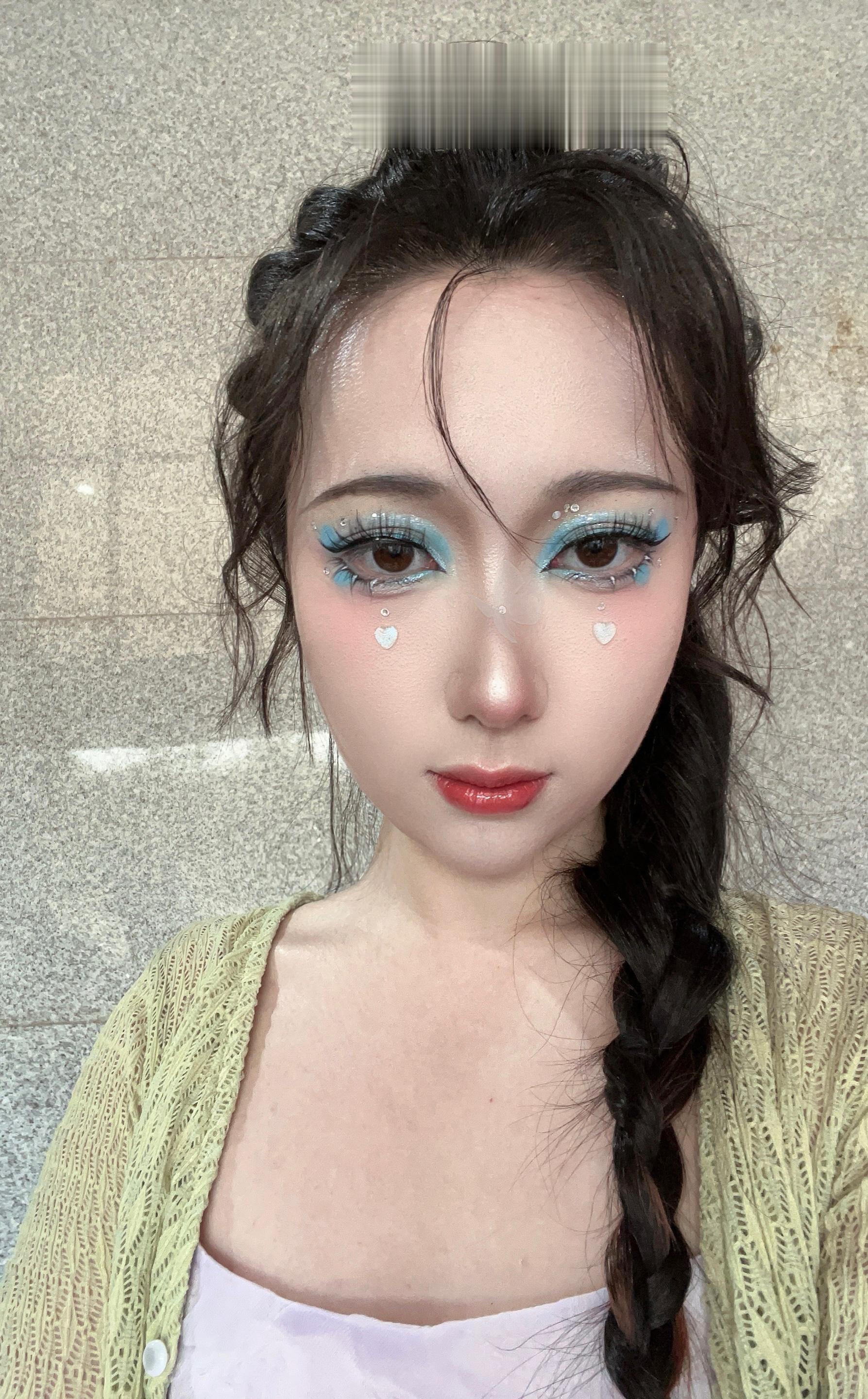人与人之间的滤镜 无非一双偏爱的眼睛 ​​​