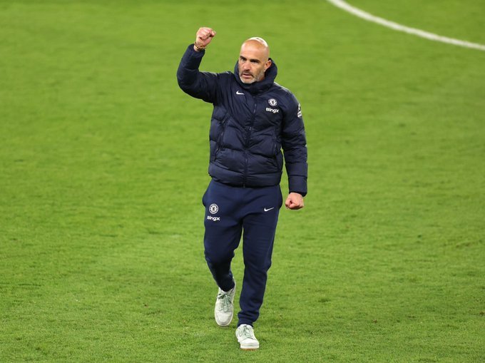 我来从阴谋论的角度把整个事情串一下，瓜帅夏天通知曼城这将是自己的最后一季，钦点好