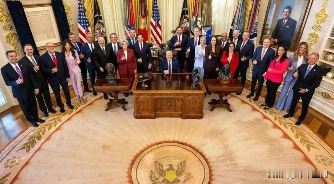 美媒说，白宫将重拳打击那些在岗位招聘时为性少数、黑裔和拉美裔等少数群体制定优待条