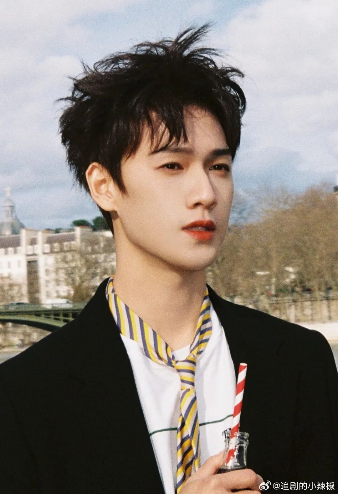 李昀锐他商务挺多的，马上又要有一个新商务了，今年没有空档 