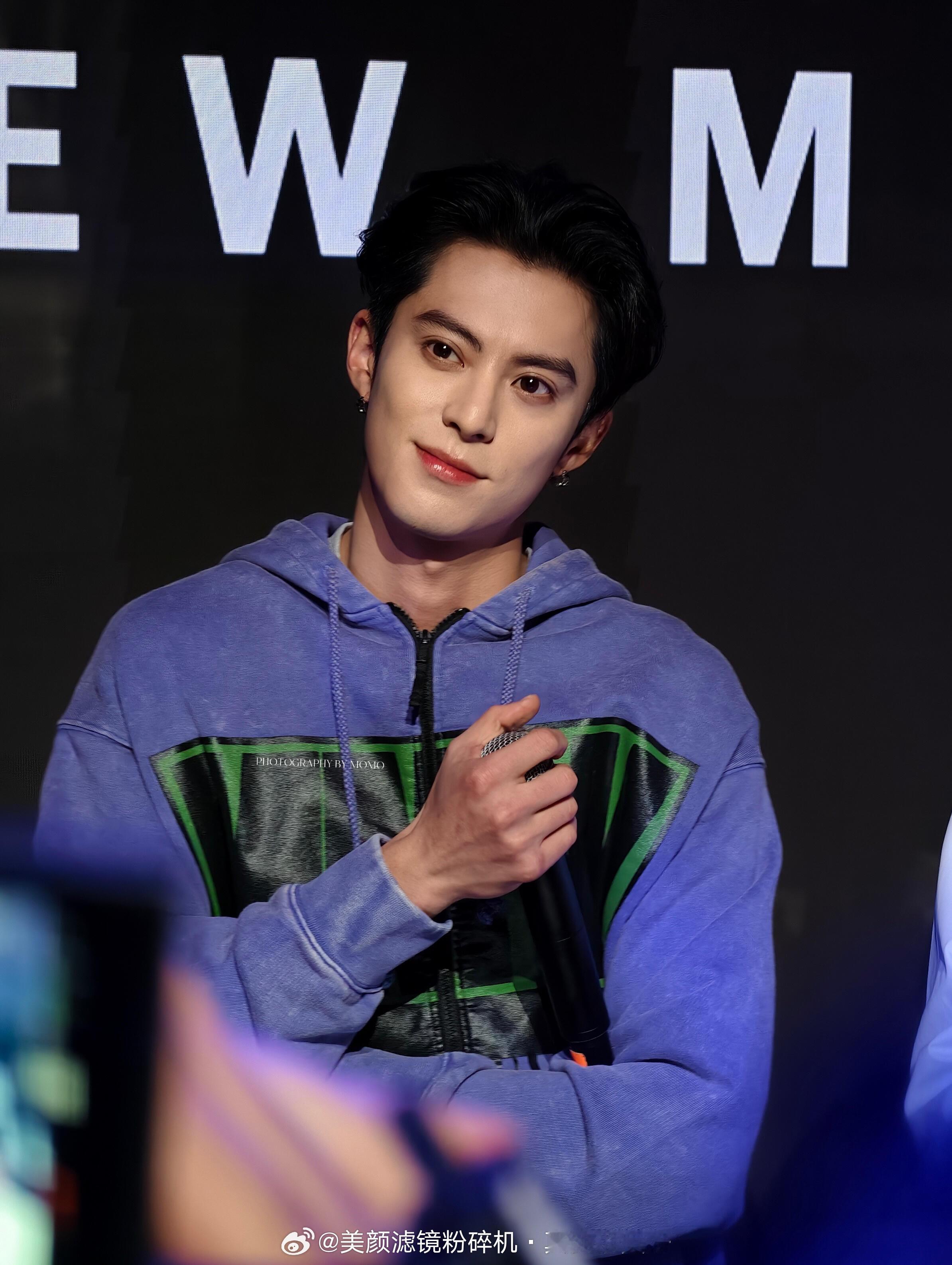 王鹤棣饭拍生图（稿主手机自摄） 