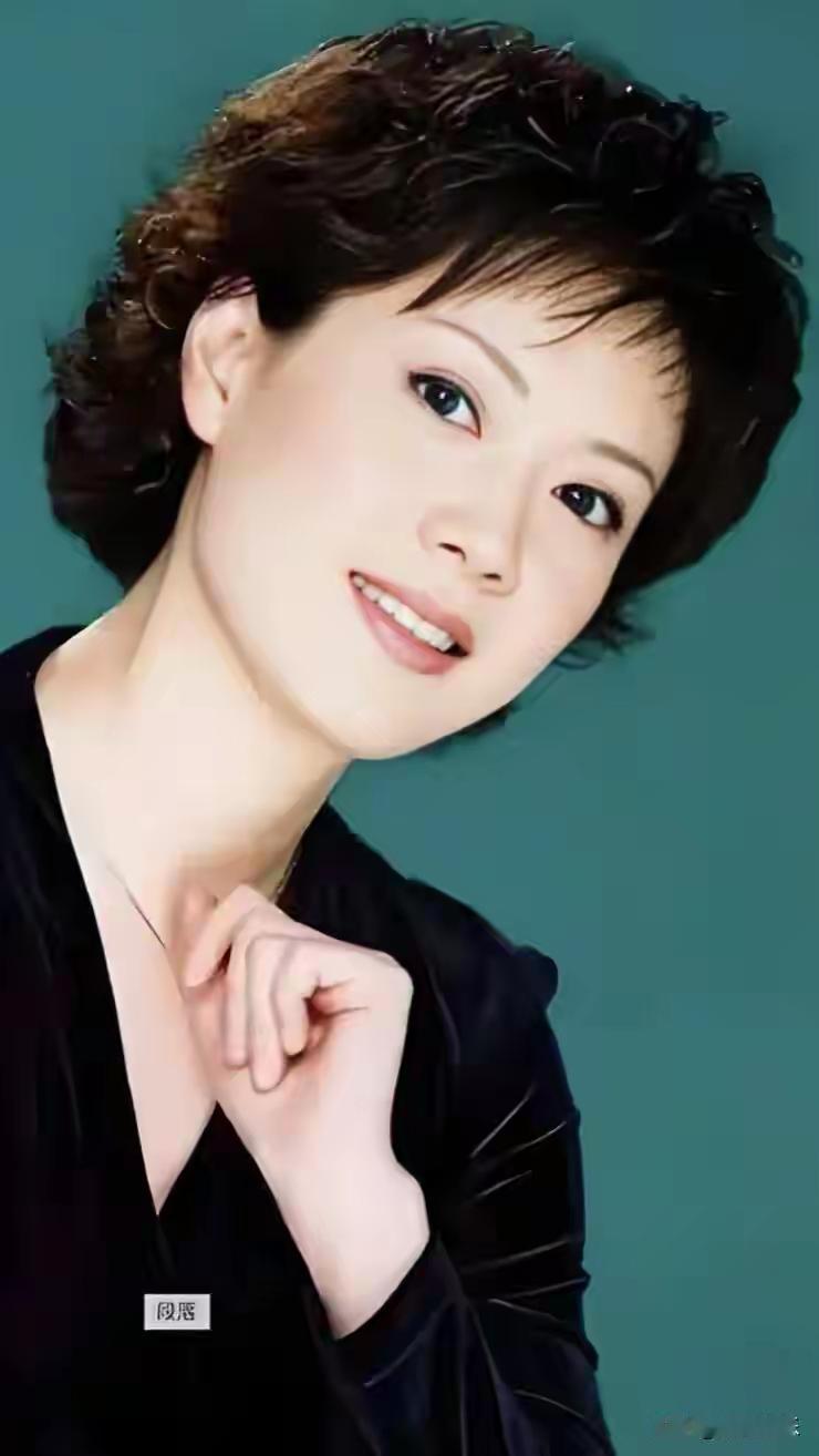央视主持人 文静