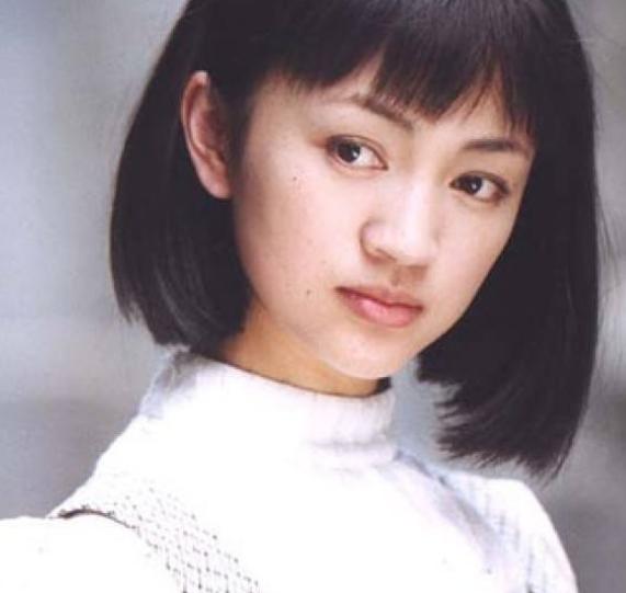 2010年，罗海琼和华谊副总裁费麒结婚。婚礼上费麒突然抢过司仪的话筒，大家以为他