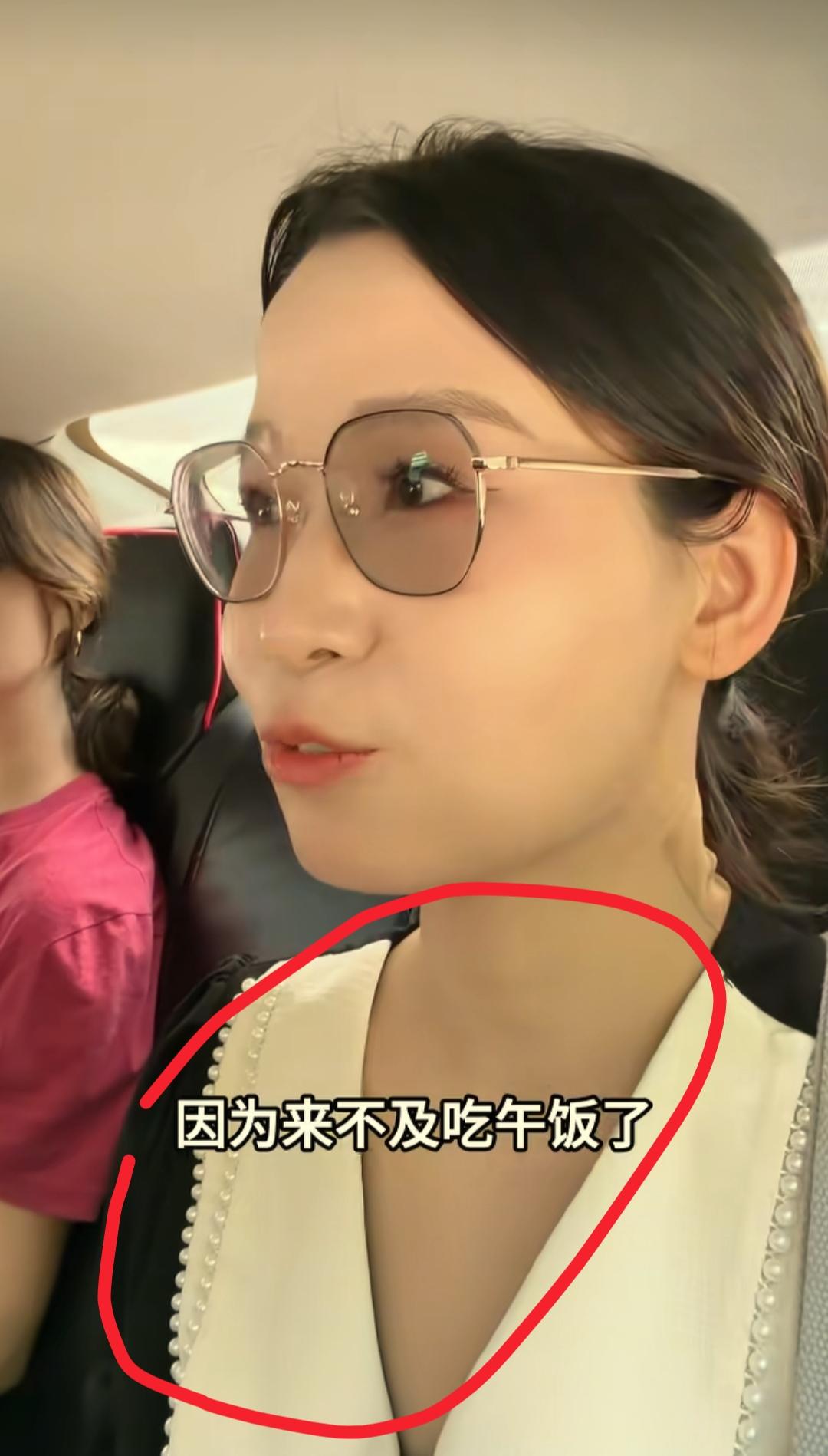  我开始有点理解A妈了
她这么拎得清的博主，谁会不认可啊？
不仅是因为主动承担了