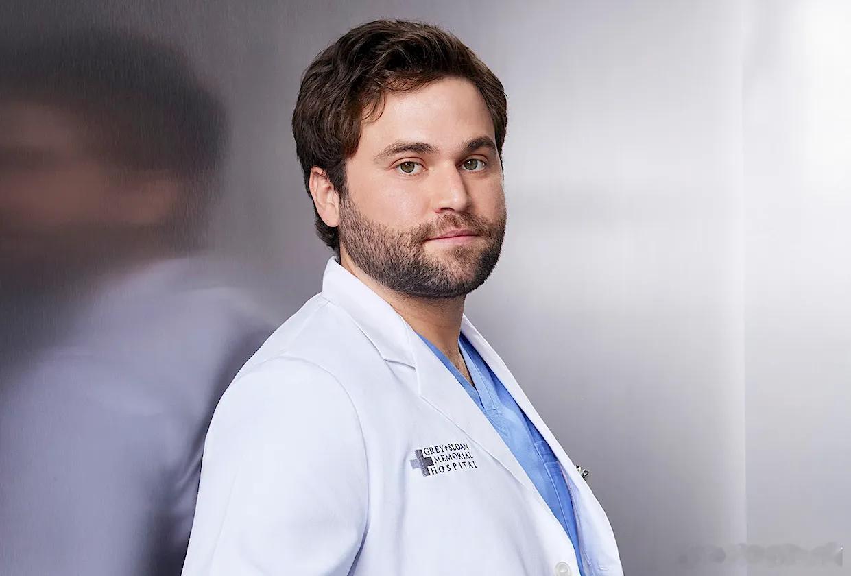 【格蕾将引入新同志角色】TVLine消息，《实习医生格蕾》剧组准备在新季引入一个