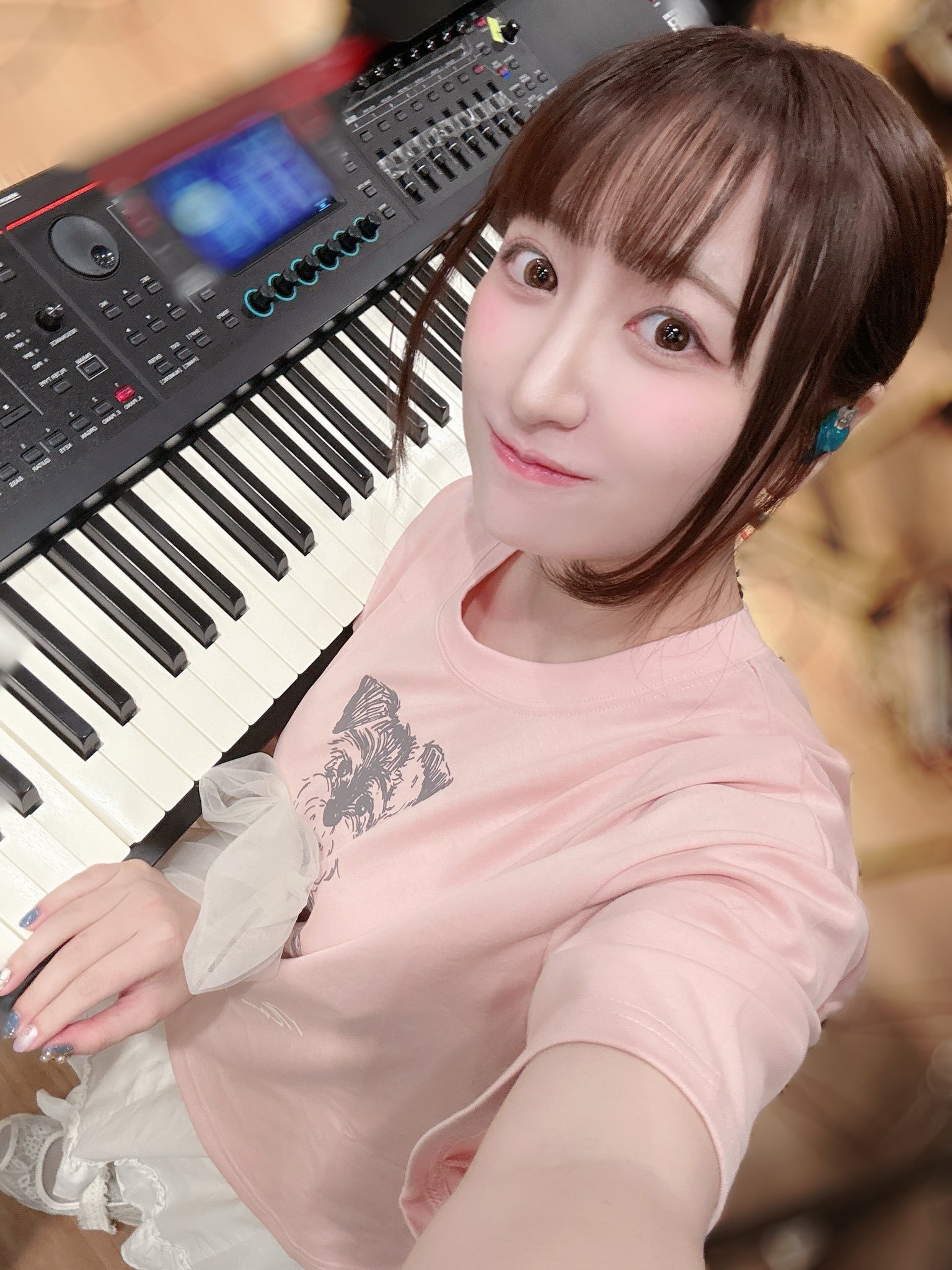 高尾奏音