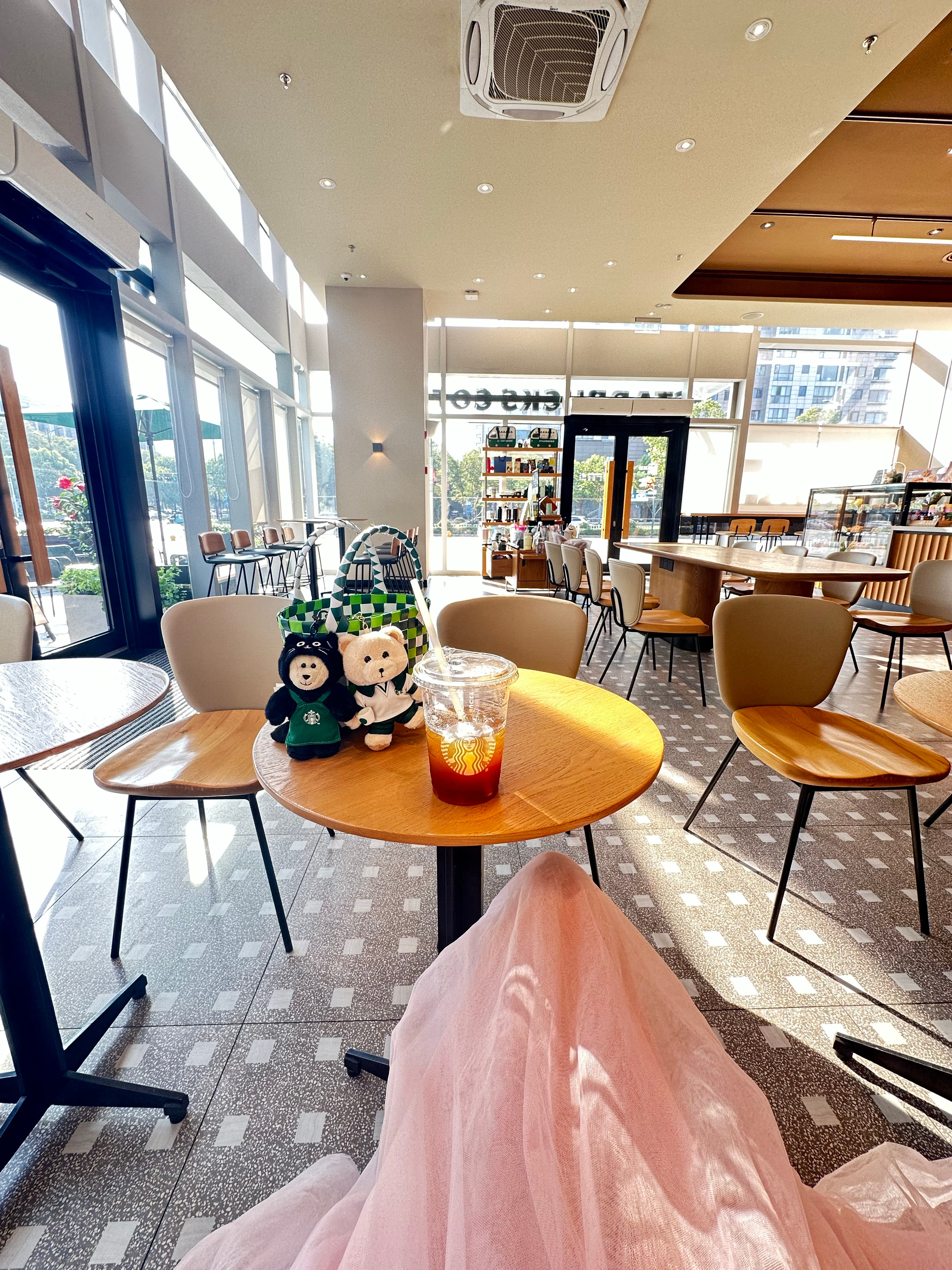 星巴克中国官方  ☕️ 盐城·金鹰奥莱城