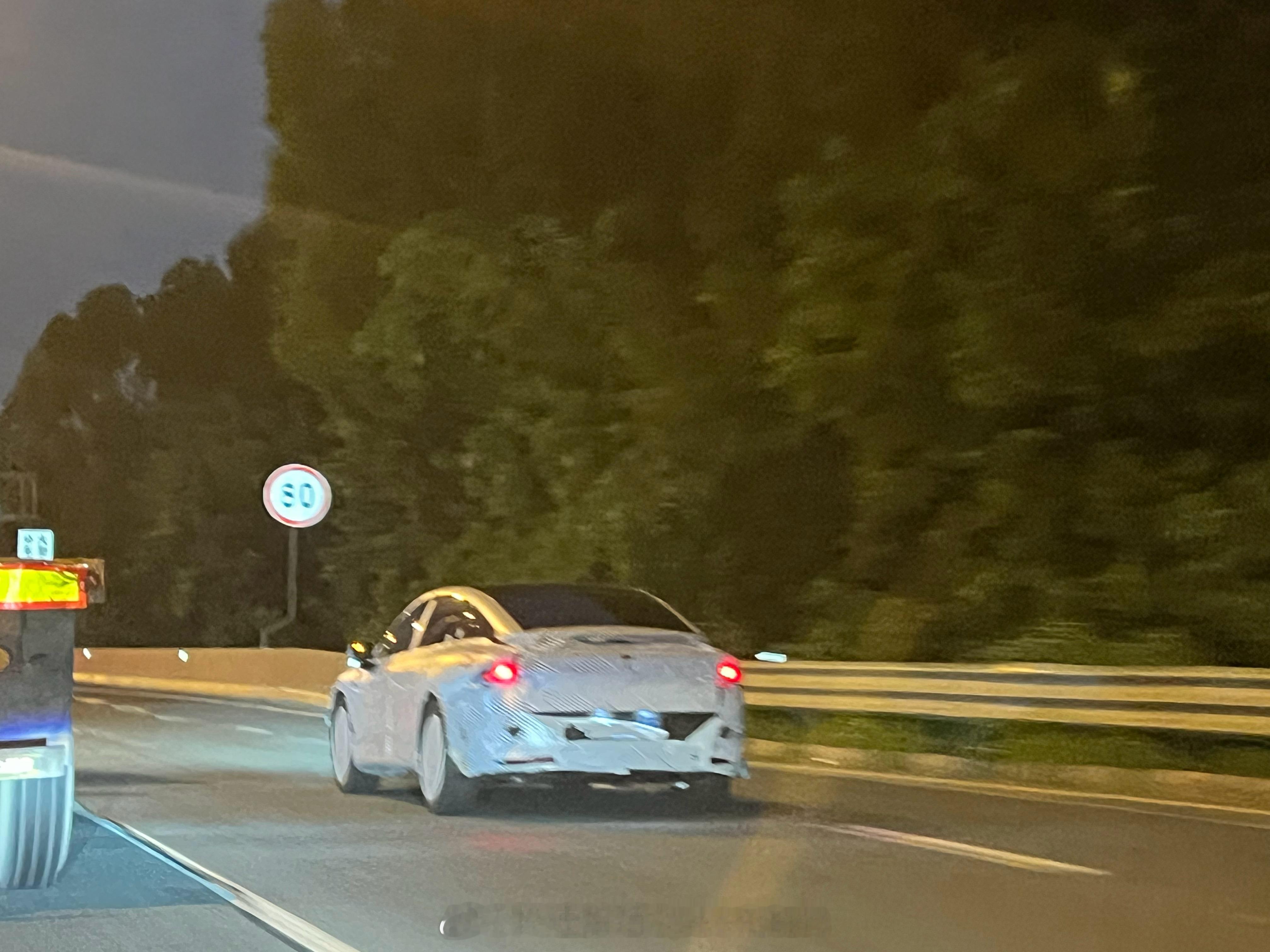 猜车，拍摄地：广州环城高速 ​​​