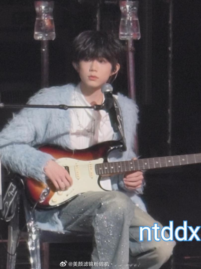 陈奕恒《荣耀之战》饭拍生图（稿主远距离自摄，参数最后一张） 