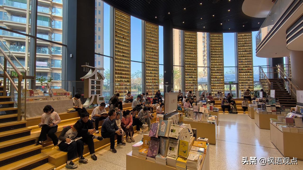 今年，很多人都不如意吧？

前几天，有个在家具工厂当业务经理的朋友找我借钱，说周