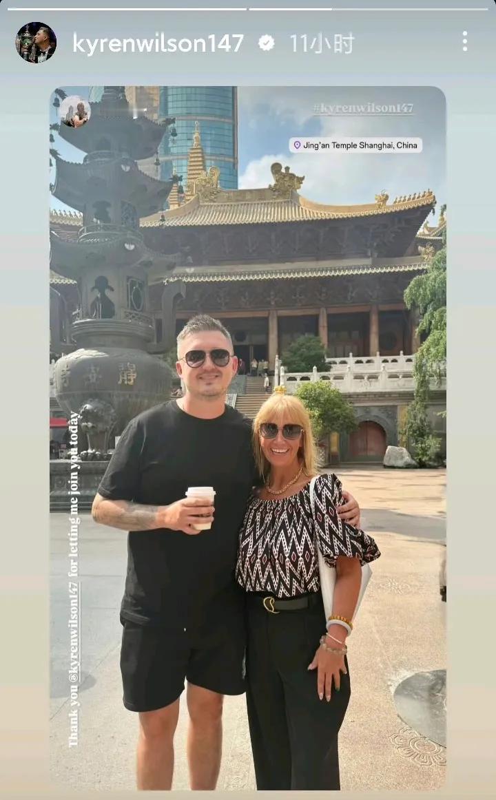 与赵心童的半决赛今天下午开打，昨天没有比赛的囧哥前往静安寺开光，求囧哥轻虐……
