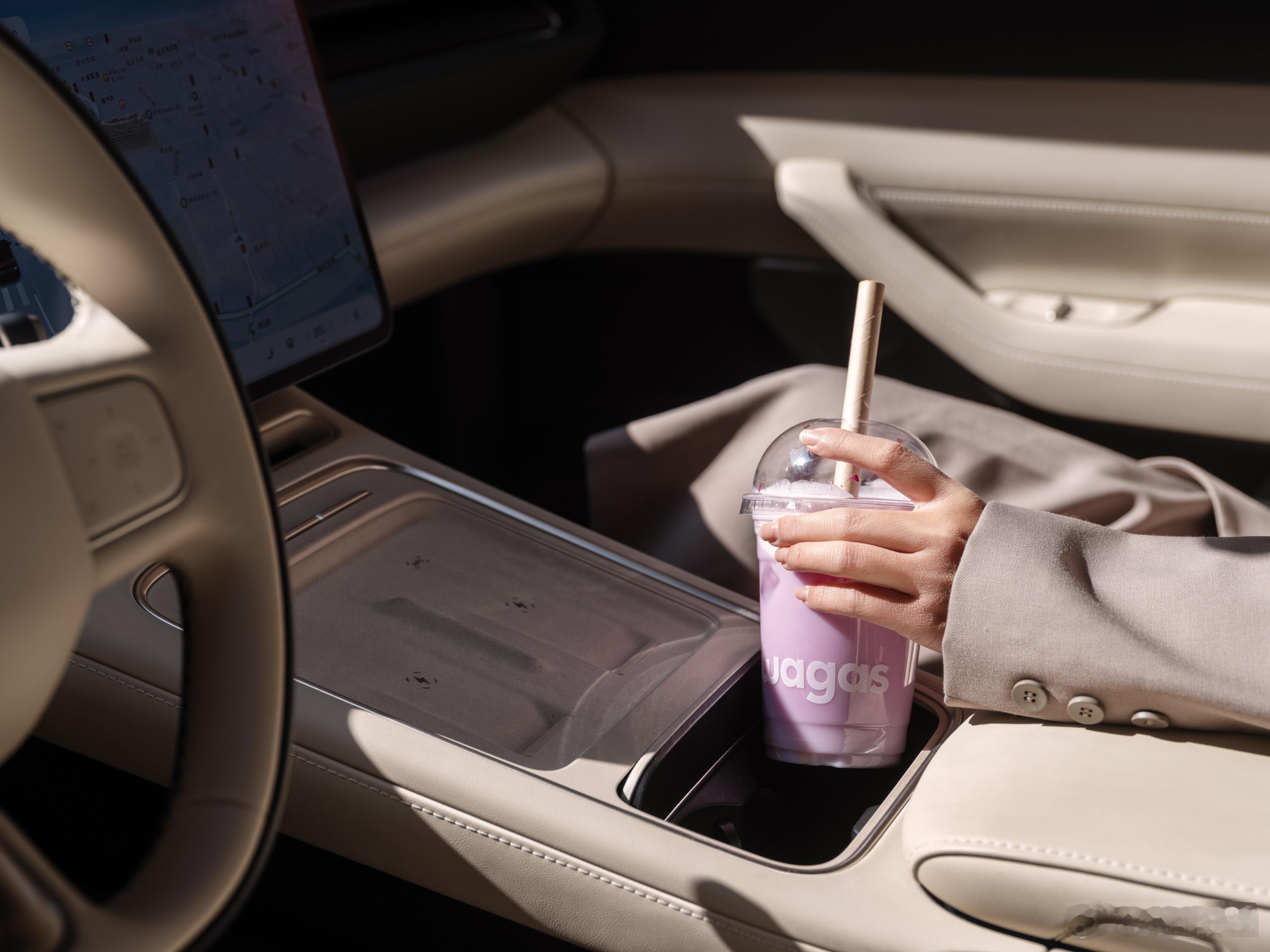 年后杂七杂八的事太多了，老是忘了「快乐星期五」给大家抽奖，这周是该重启一下了！今