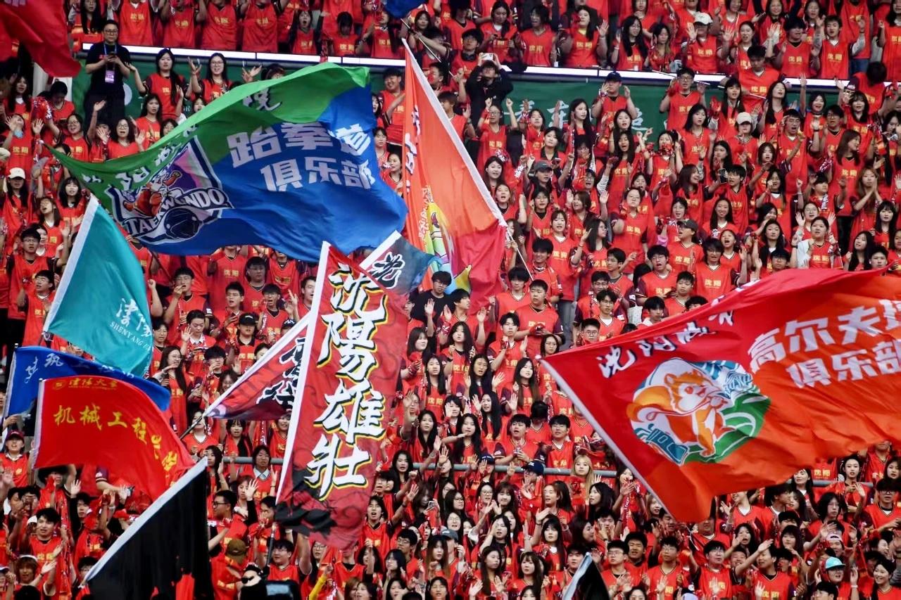 一场球赛，远不止90分钟

沈阳VS哈尔滨，"东北超"第四轮来了。

很多人说东