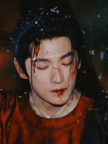 杨洋展昭穿官服帅成世界名画 看见杨洋的那一刻，感觉仿佛回到了古代，展昭的英俊潇洒