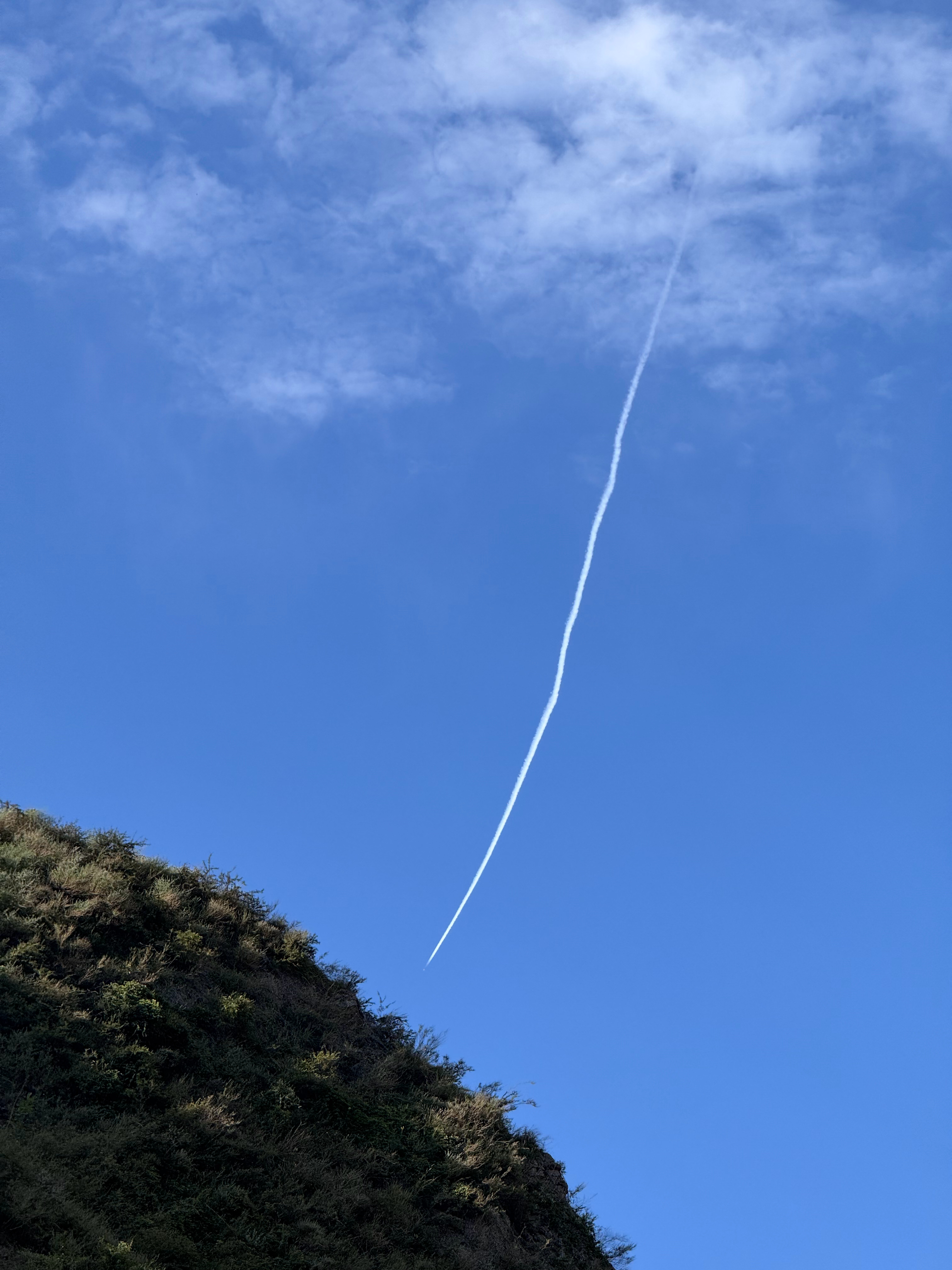 我滴妈，终于是解开了我许久的疑惑。有没有军事博主，帮忙看看图二是哪个国之重器？大