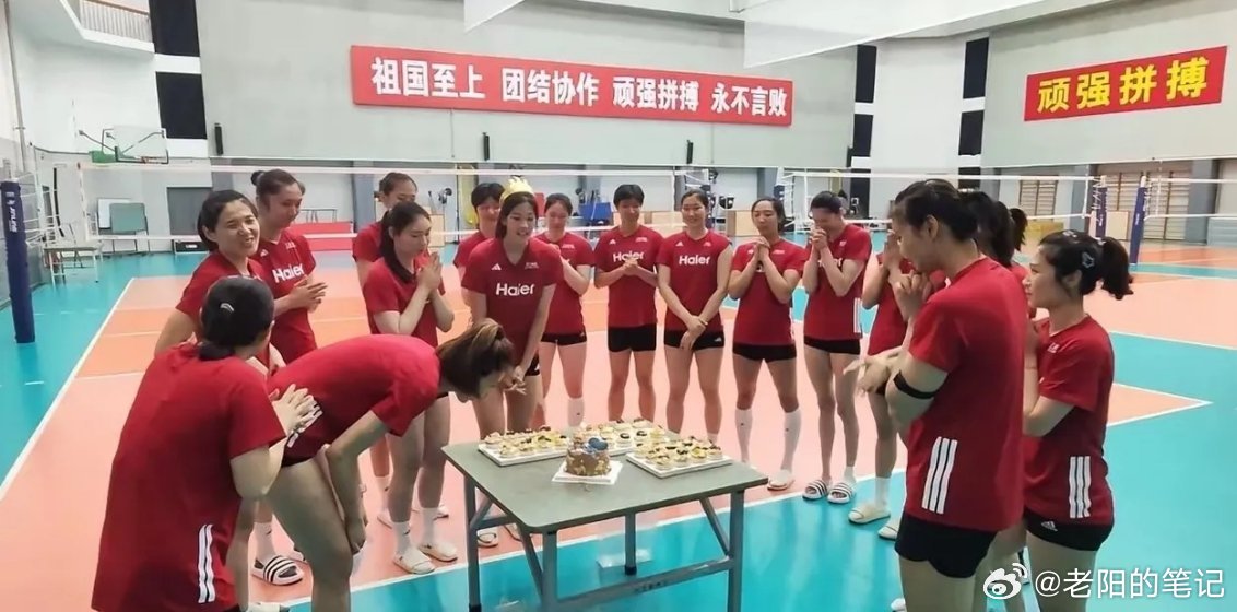 女排亚锦赛最新动态！1人伤愈回归、1人遗憾离队，集训18人完整大名单出炉步入8月