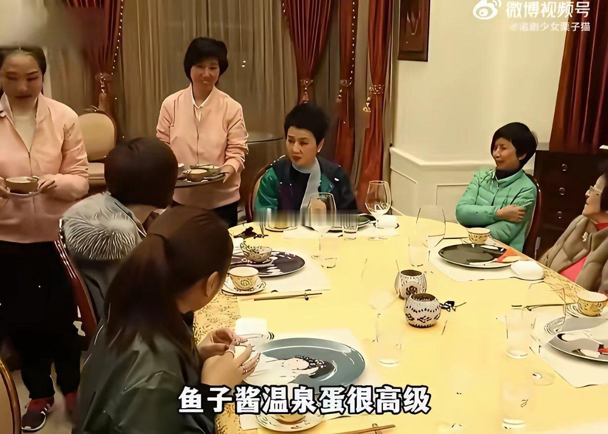 看看赌王四太吃饺子场面才明白原来短剧真的没有骗人 