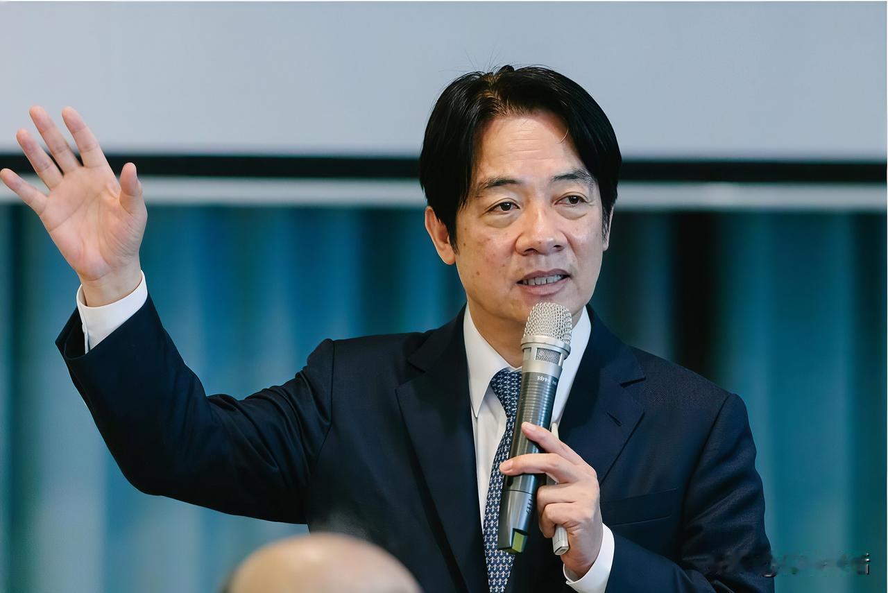 10月25日是台湾光复日，赖清德一直在刻意回避台湾回归祖国的这段历史，闭口不提光