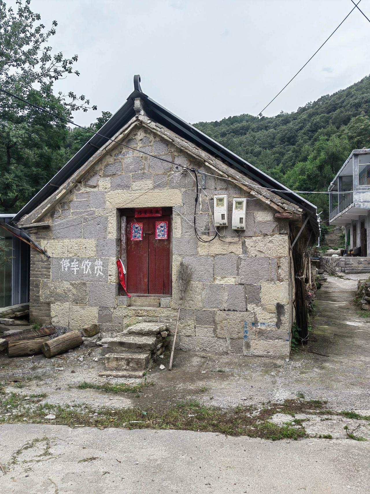 走遍焦作城：第一次见到门在房子侧面！焦作