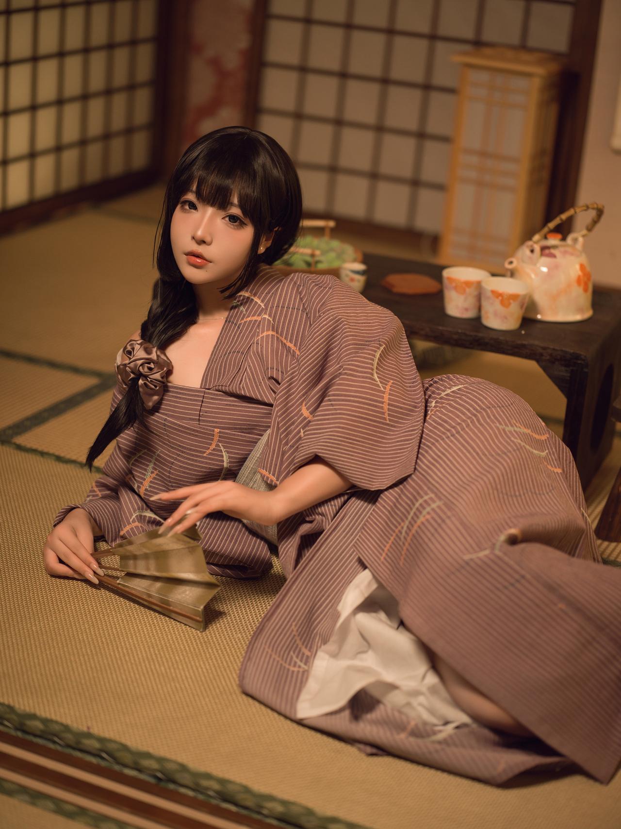 高清美图写真分享！正常穿搭，绿色健康图片，无不良引导！
声明:图片来源于网络，仅