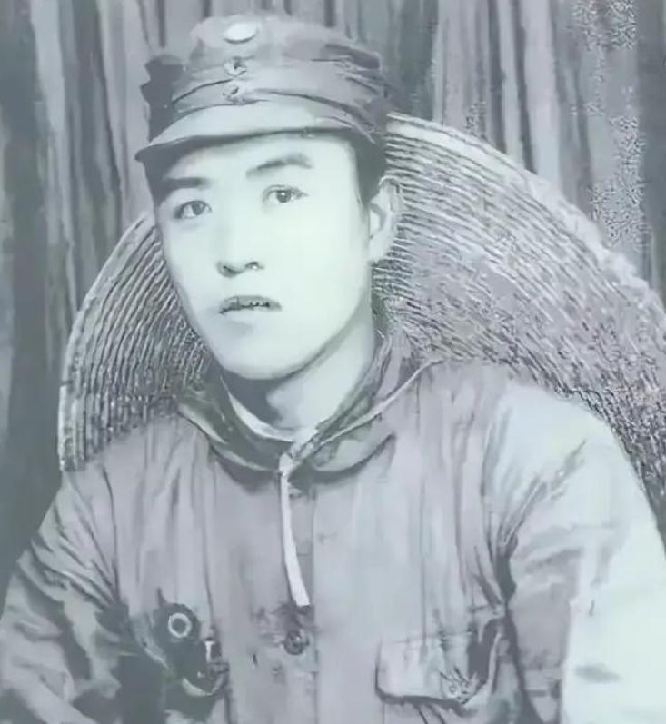 13万两黄金，从日本人的虎口里抢出来，穿越103道封锁线，一两不少地送到延安。干