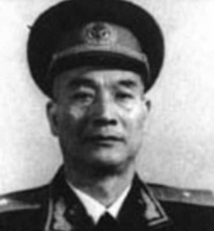 1950年，李治带枪到中南海向毛主席要3000万，毛主席听完，当场就给他批了3个