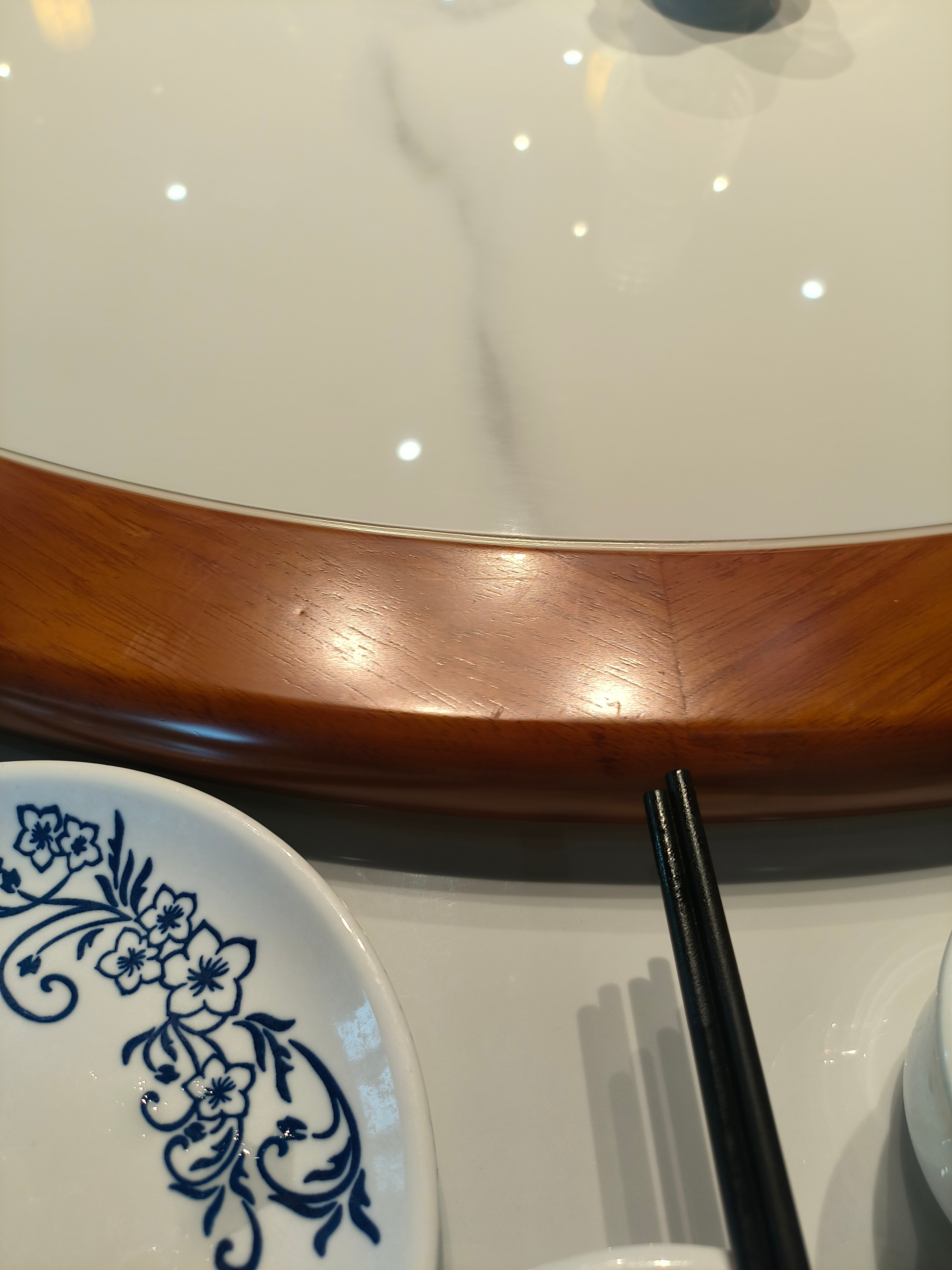 等饭来… 