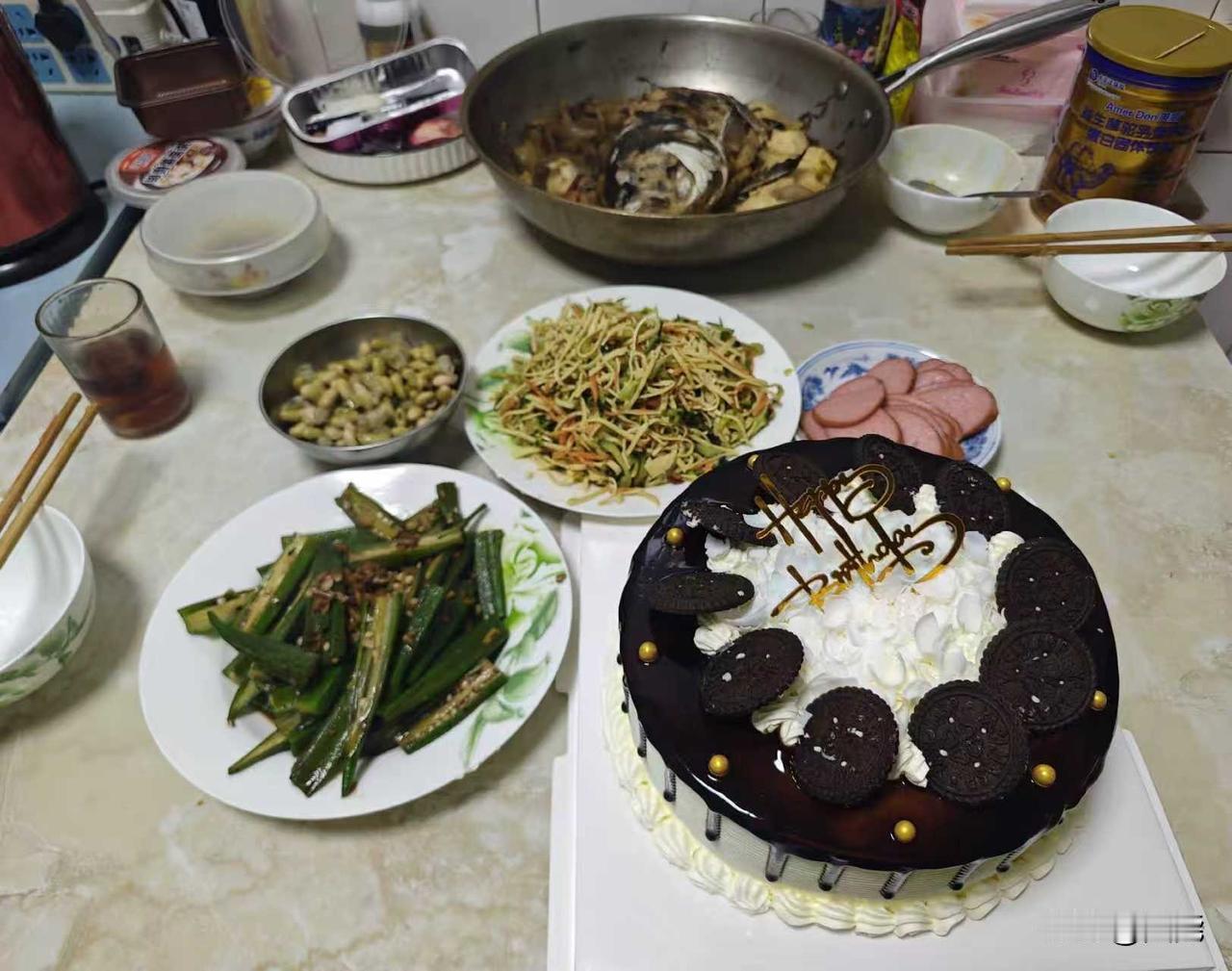 “家中的美食”最不简单的地方：它用最平凡的滋味，做了最深刻的烙印。