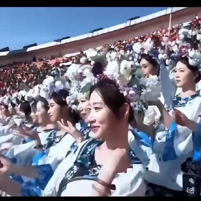 鲁超夏雨荷——满族的就是中华民族的，就是世界民族的！
没有民族大团结——就没有鲁