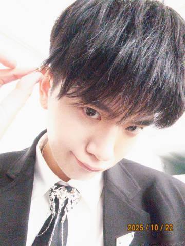 20亿播放量选手回应歌比人红歌红人不红又如何？高旭用 20 亿播放量证明：红一个