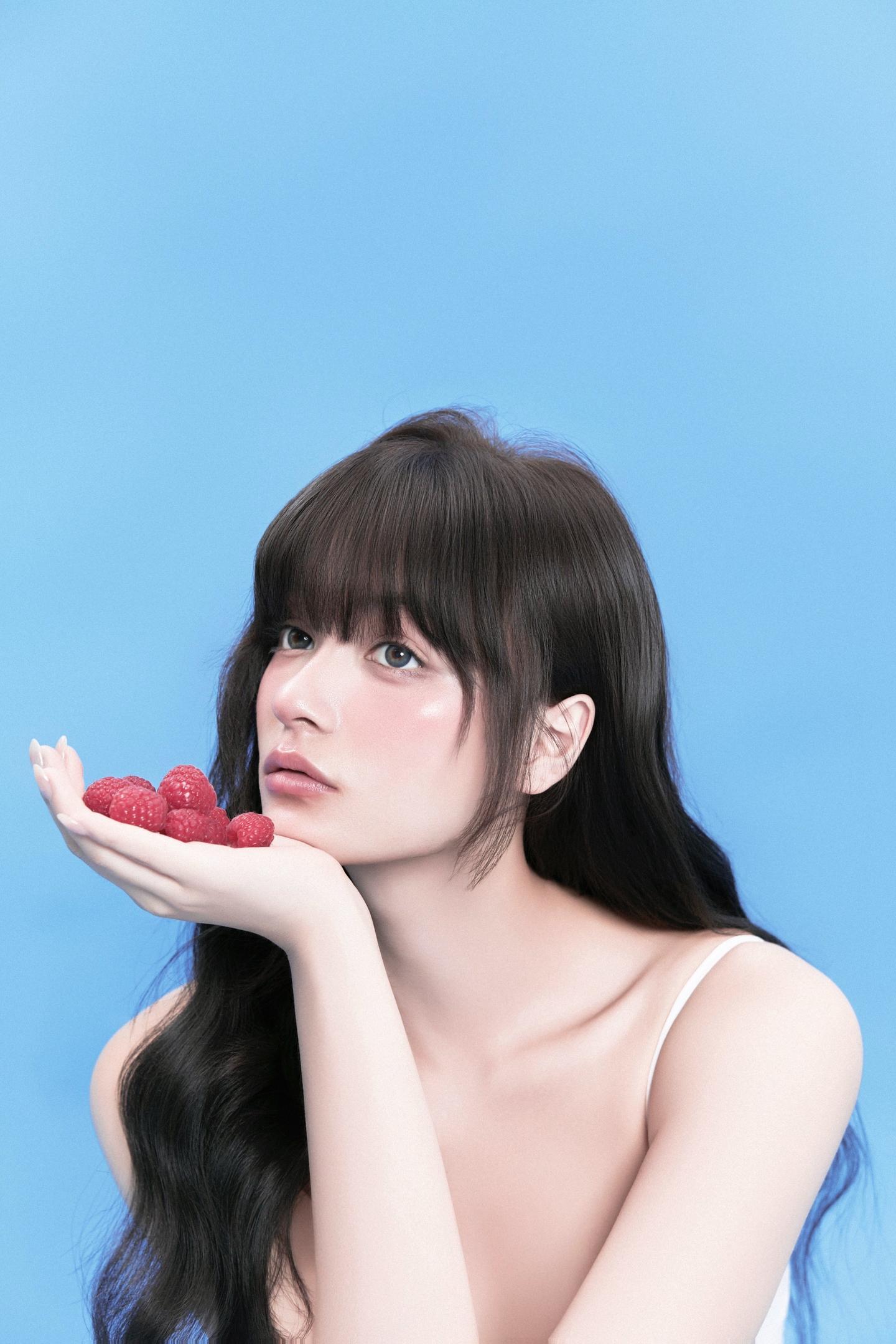 青春的甜藏在指尖。