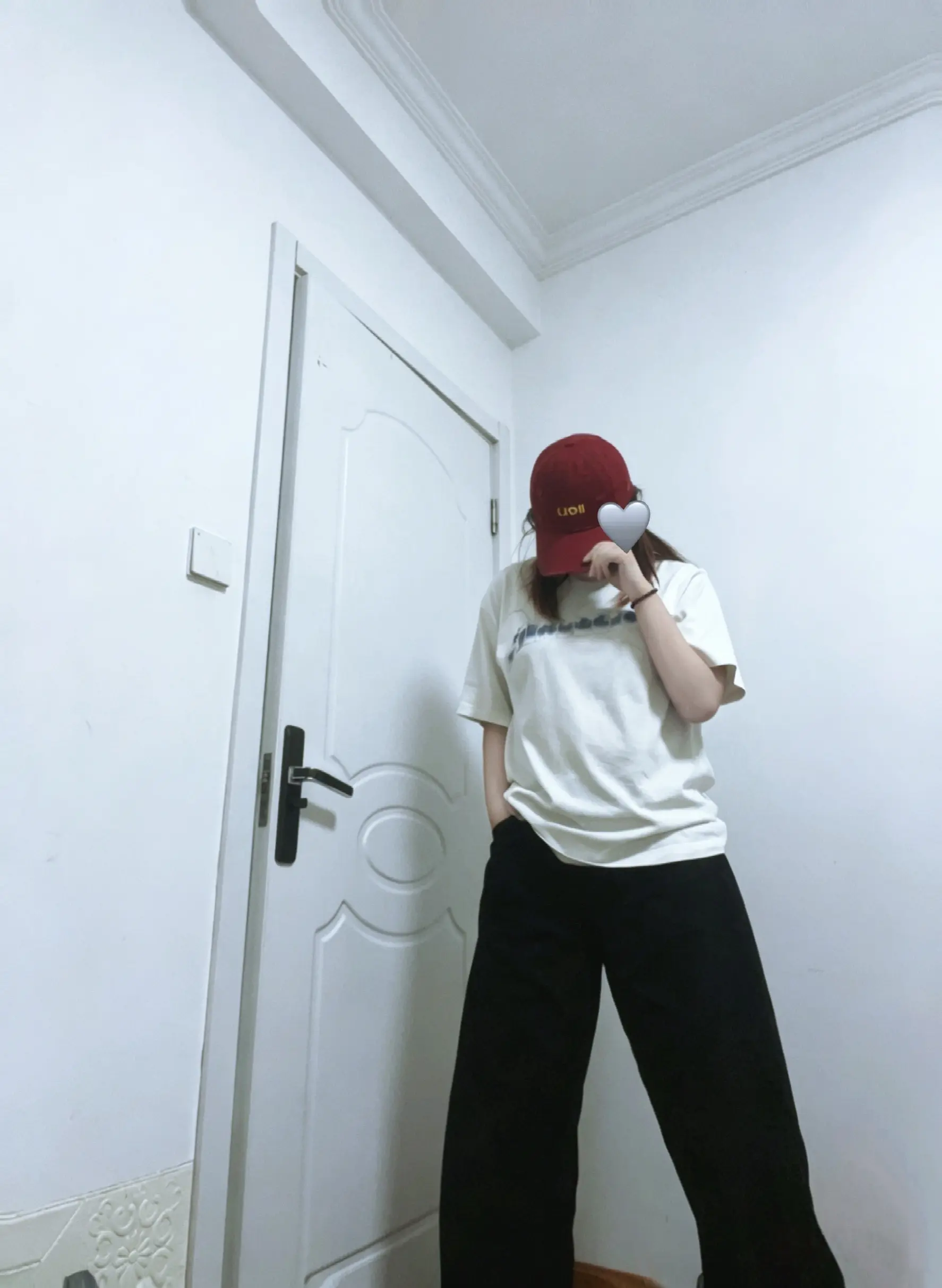 我身穿着 ps：弯刀裤确实好看👍🏻