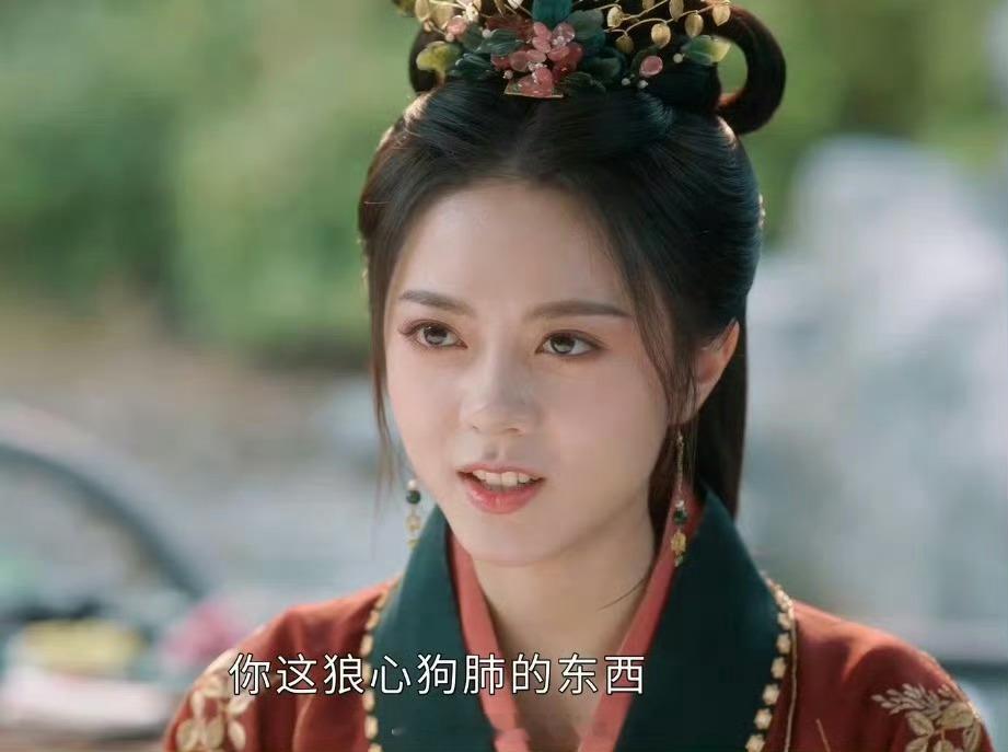 #李蓉的嘴怼人不带脏字# 在她的世界里，没有什么是不能用一句话解决的。如果有，那