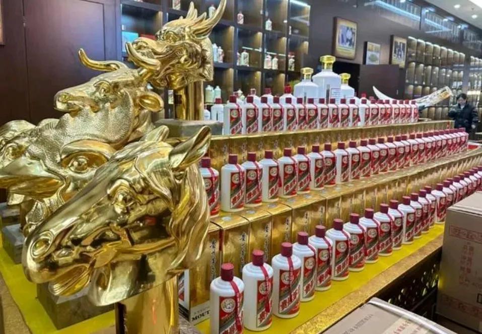 为什么茅台跌了没人买？


报道，飞天茅台的批发价昨天跌破2400元大关，报23