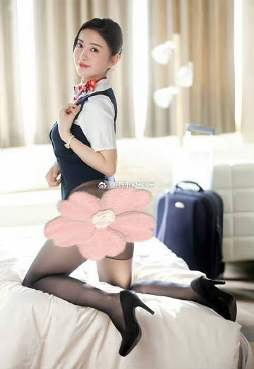这个空姐身材有点好