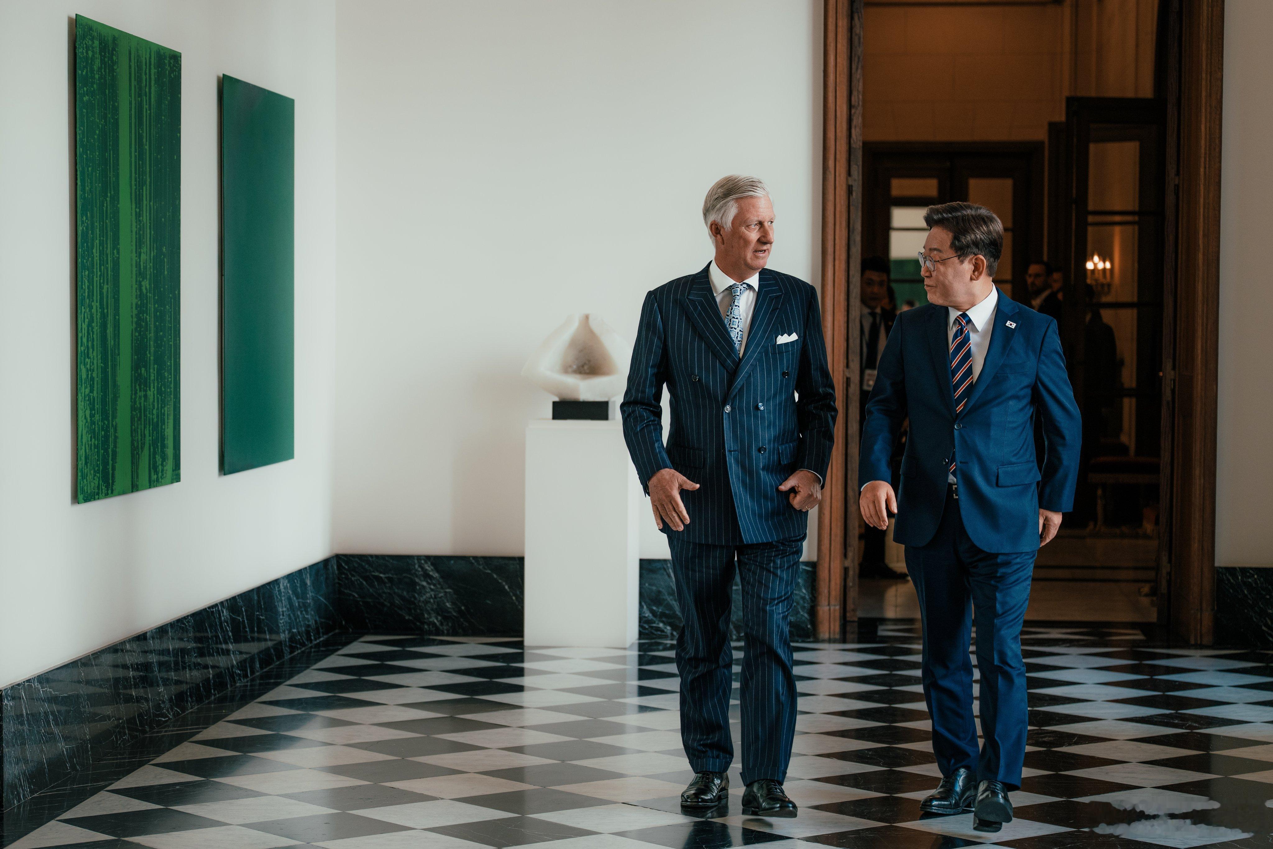 比利时王室 🇧🇪🇰🇷6月10日，菲利普国王会见来访的韩国总统李在明阁下。
