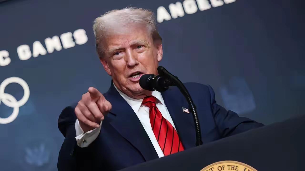 “中国将在一年内吞并加拿大”？一句话震惊四方，全世界只有一个人敢这样说话。

特