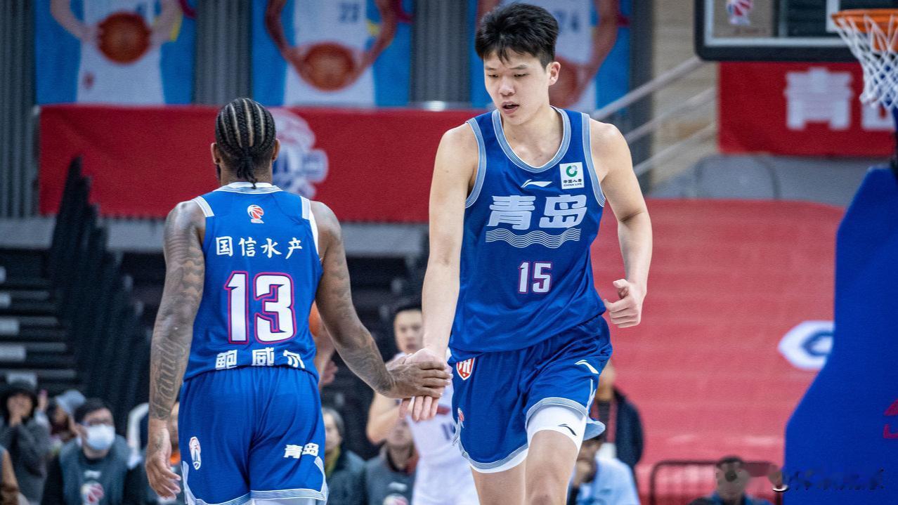 杨瀚森重大决定，比肩詹姆斯
杨瀚森正式签约美方经纪公司Klutch Sports