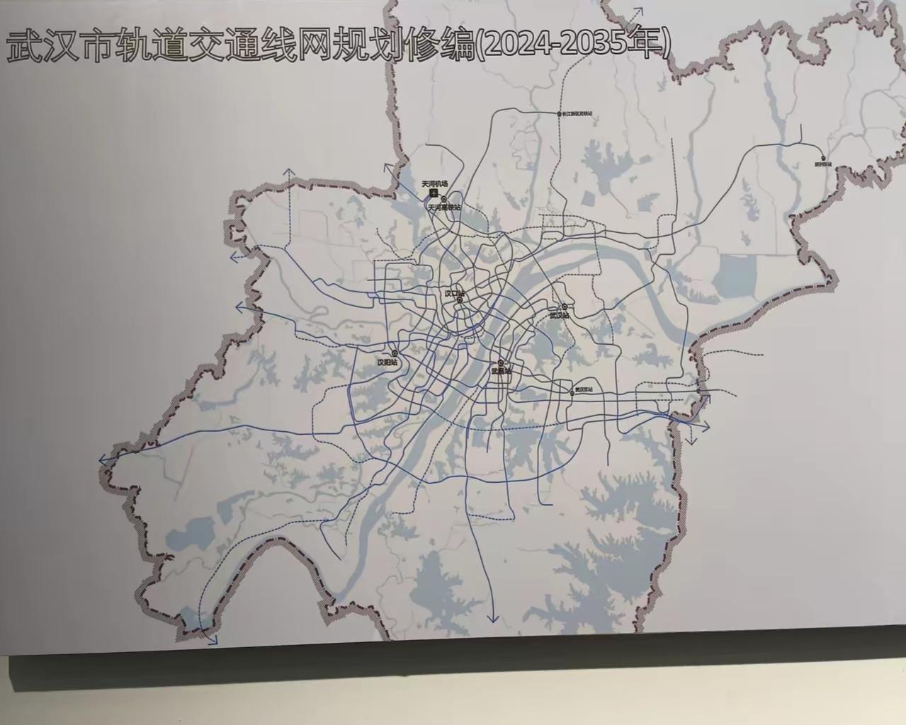 地铁邾城线最新！
新港线阳逻段不止到桃桥湖，还延长至仓埠

双柳线22号线过江去