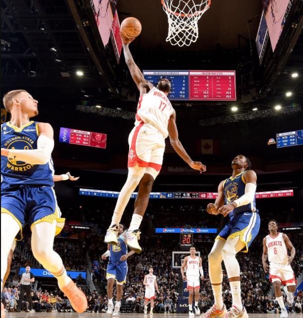 进入合同年之后，伊森的表现是非常抽象的，他本赛季高开低走，赛季中前期他还是联盟当