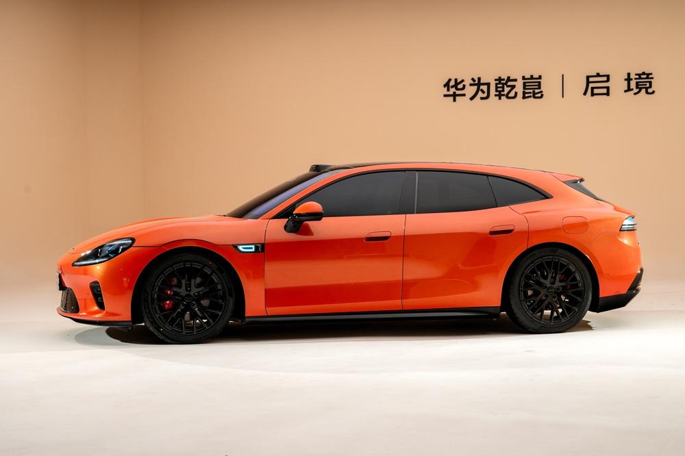 把超跑漆面用到猎装上，启境GT7有点“不讲武德”
第一次看启境GT7实车静态评测