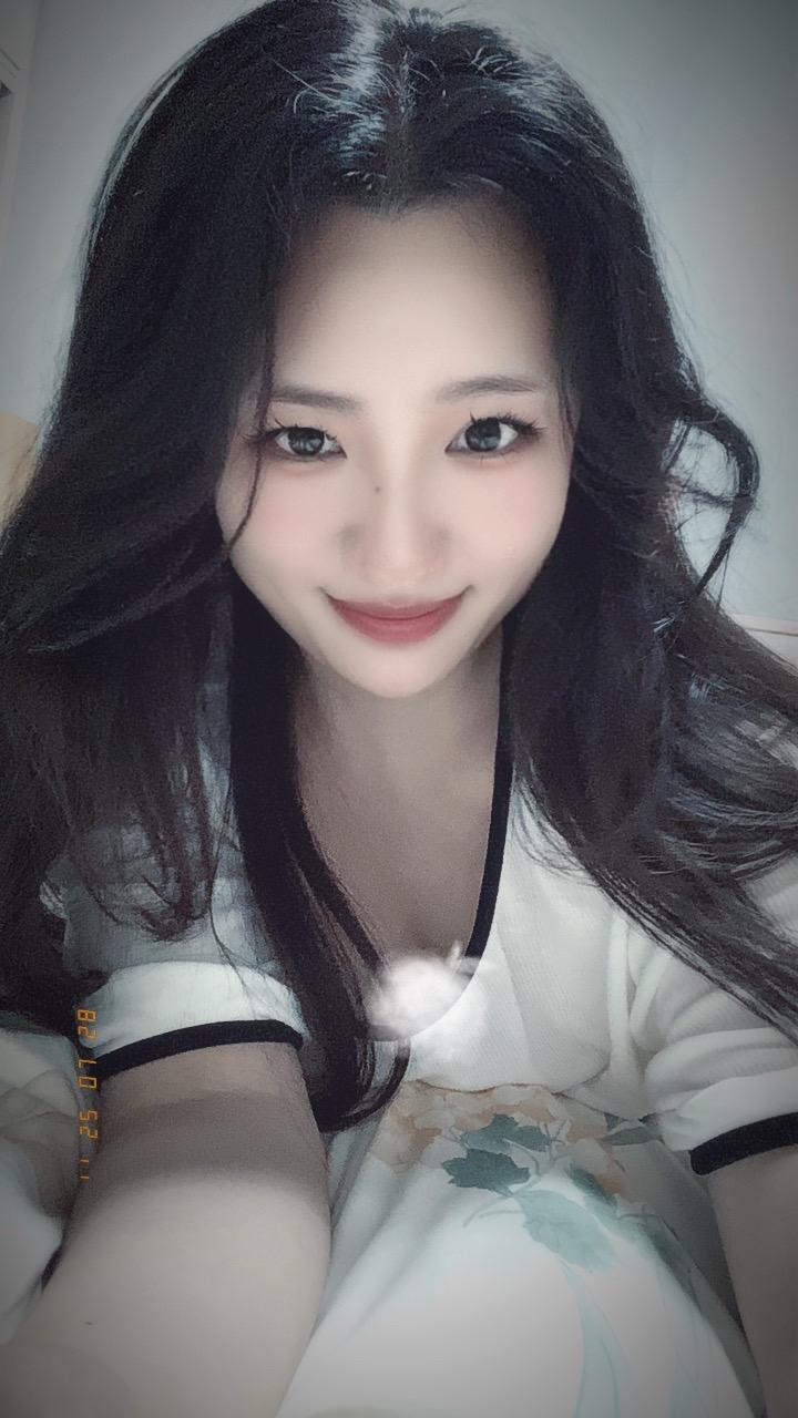 今天的人设是温柔甜妹