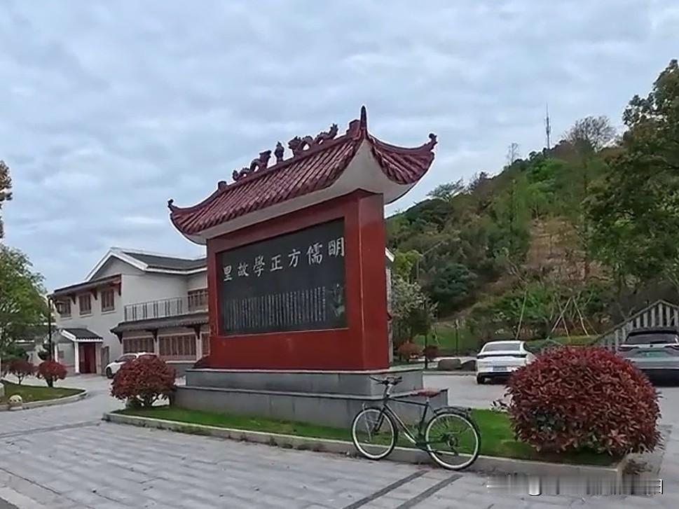 刘伟元即将开启一段新旅程，骑行四川与甘肃。今日，刘伟元终于更新了视频，此刻他或许