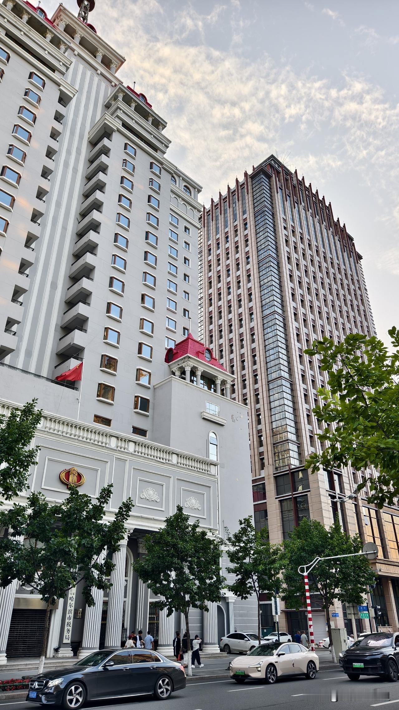 手机随手拍原创图片哈尔滨街景，是我随手拍的。