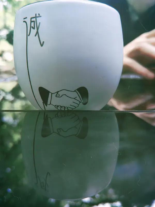 人与人之间最难得的是什么？有人说是信任、理解、陪伴，我觉得是“懂得”。信任能在合