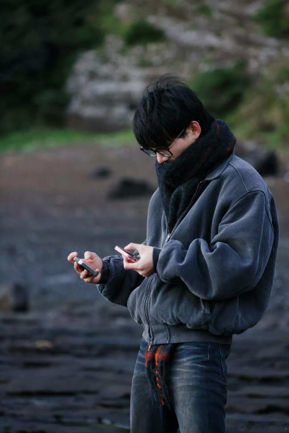 右肩的约定拍摄花絮笑点密集到离谱，姚琛偶像剧的脸脱口秀的嘴，见路边牛马秒cue城