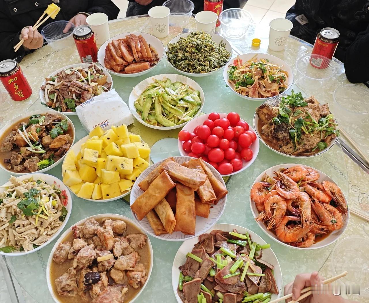 出门在外，

要以和为贵，

避免冲突，保持平安。

如今社会压力大，

人们容